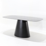 Stół BEATRICE z blatem ceramicznym z efektem marmuru Saint Laurent 170x100 cm w kształcie beczki z podstawą