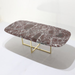 Kross Tisch mit tonnenförmiger Platte 200 x 110 cm aus schwarzem Guinea Marmor und gold verchromtem Sockel