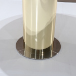 DANVILLE Tisch mit rundem Durchmesser 120 cm in Statuenmarmor und zentraler Sockel mit goldener Folie