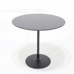 Stół TEODORO w czarnym lakierze - okrągły stół do jadalni z aluminium i drewnianym blatem
