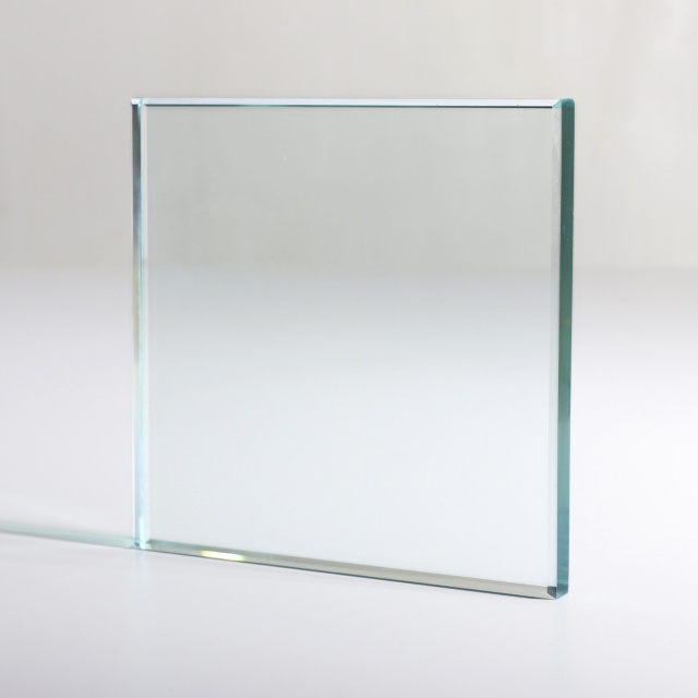 FLOAT GLASS - Thickness available 12 - 15 - 19 mm