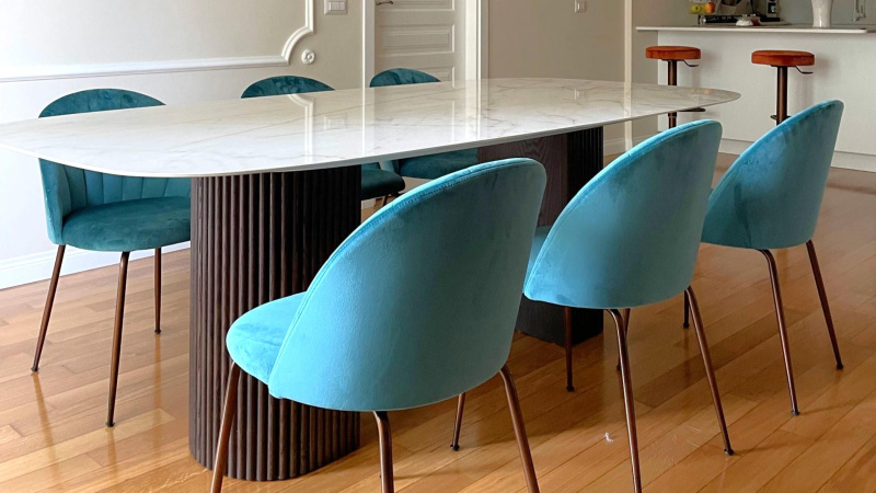 Sydney Table and Shell Chairs