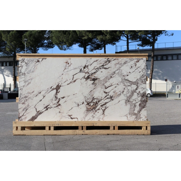 Ceramic slab with Capraia marble effect