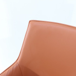 Silla AERON OFFICE tapizada en piel naranja