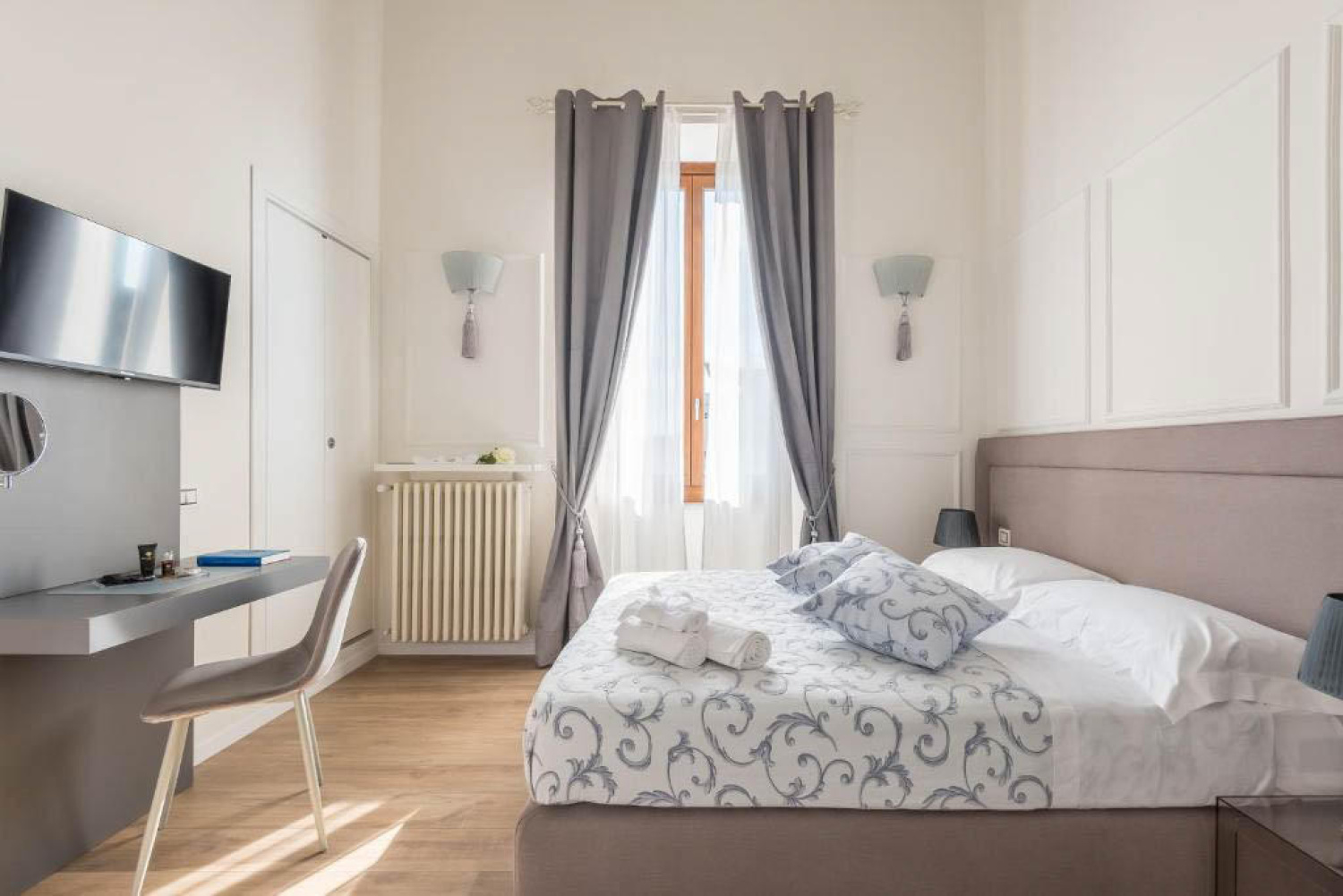 FLORENCE FEEL APARTMENTS WE FLORENCJI - IBFOR - Your design shop