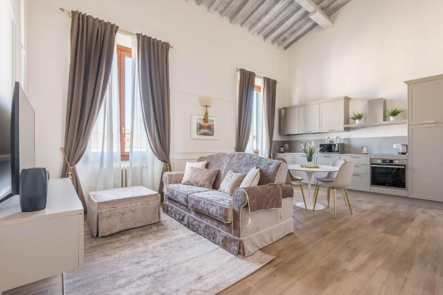 FLORENCE FEEL APARTMENTS A FIRENZE - IBFOR - Your design shop